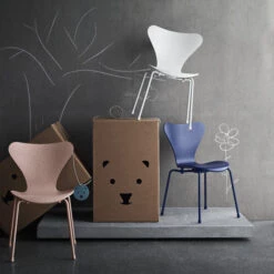 Fritz Hansen 3177 Sjuan Kinderstoel -Muuto Verkoopwinkel 37339 03 02 13e2d8dc8e