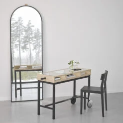 Shift Bureau Met Wieltjes -Muuto Verkoopwinkel 39599 01 02 6f7489a98a