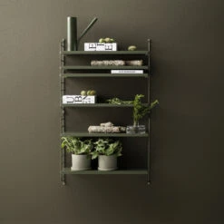 String Pocket Plank Sage -Muuto Verkoopwinkel 500771 01 3 EnvironmentImage 1fc35709eb