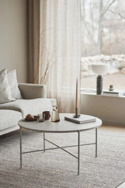 Aplaryd Salontafel Ø90 Cm 9 Aplaryd Salontafel Ø90 Cm -Muuto Verkoopwinkel 513241 01 9 EnvironmentImage 33b65cb875