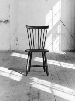 Lilla Åland Stoel Berkenhout -Muuto Verkoopwinkel 514962 01 3 EnvironmentImage 92a9a1420e