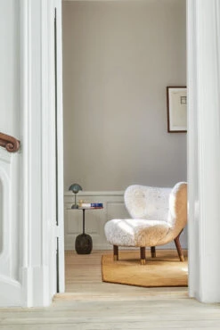 &Tradition Little Petra VB1 Fauteuil Limited Edition 21 &Tradition Little Petra VB1 Fauteuil Limited Edition -Muuto Verkoopwinkel 566387 01 10 EnvironmentImage 1bf8ed68a9