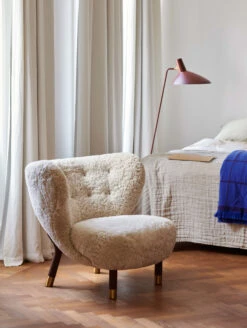 &Tradition Little Petra VB1 Fauteuil Limited Edition 18 &Tradition Little Petra VB1 Fauteuil Limited Edition -Muuto Verkoopwinkel 566387 01 11 EnvironmentImage c23edef8bb