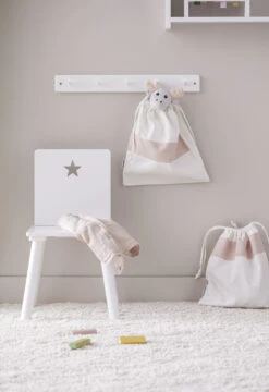 Kid's Concept Star Stoel -Muuto Verkoopwinkel 568861 01 10 EnvironmentImage 96c1aa570c