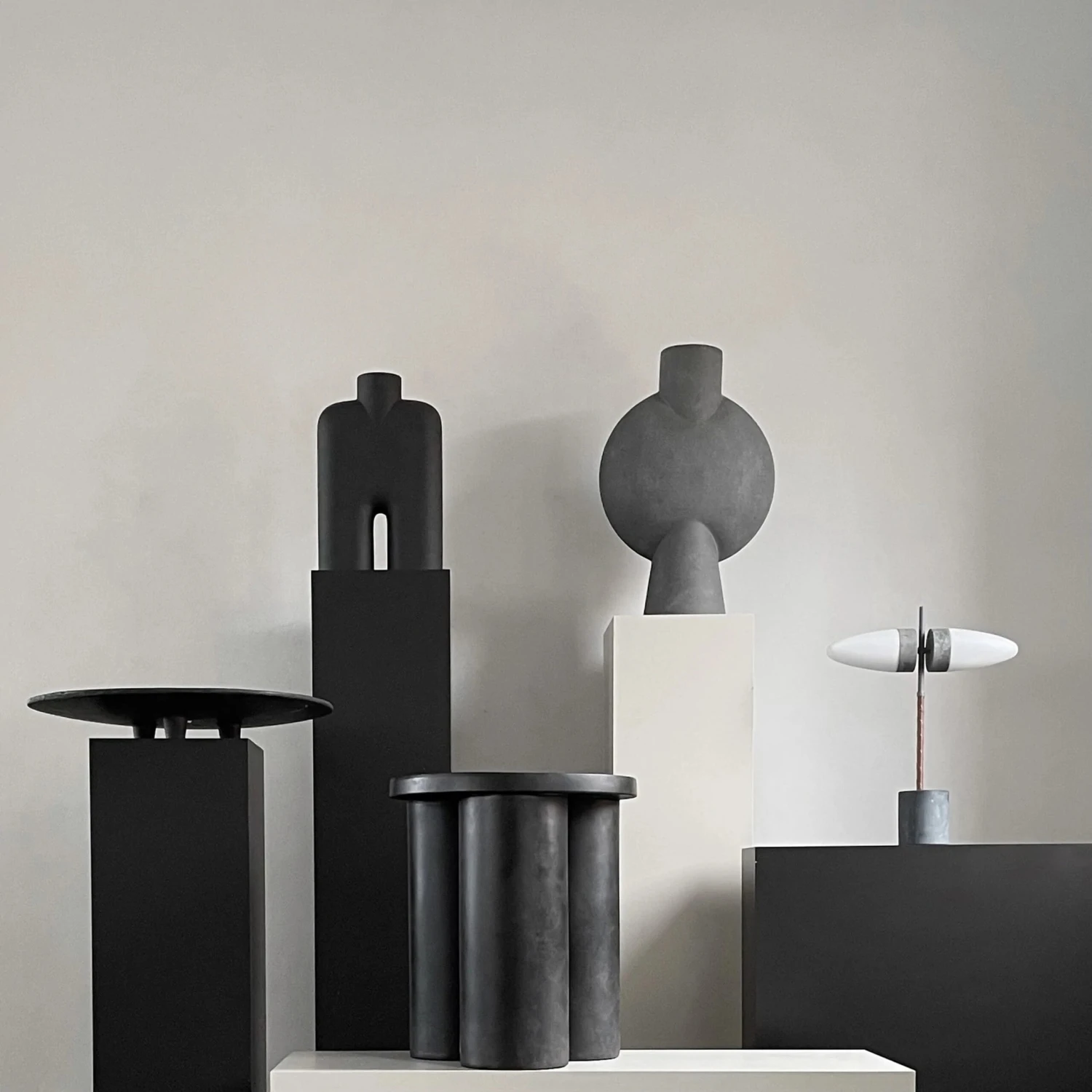 101 COPENHAGEN Big Foot Bijzettafel Tall Ø45 Cm 5 101 COPENHAGEN Big Foot Bijzettafel Tall Ø45 Cm - Afbeelding 5