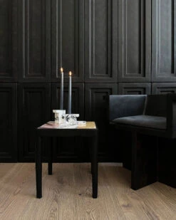 101 COPENHAGEN Tairu Tafel 38x38 Cm Striped 5 101 COPENHAGEN Tairu Tafel 38x38 Cm Striped -Muuto Verkoopwinkel 576869 01 40 EnvironmentImage 1a996c4243