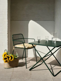 Broste Copenhagen Eden Tafel 70x70x74 Cm 5 Broste Copenhagen Eden Tafel 70x70x74 Cm -Muuto Verkoopwinkel 577060 01 40 EnvironmentImage 70e1583c4e