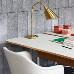 &Tradition Pavilion AV16 Bureau -Muuto Verkoopwinkel Pavilion av16 miljo3 e02a2fb536