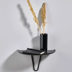 Zone Denmark A-Shelf Plank -Muuto Verkoopwinkel a shelf hylla zone miljo 1 f953162920