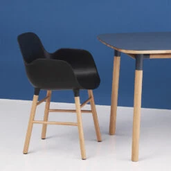 Normann Copenhagen Form Stoel Met Armleuningen -Muuto Verkoopwinkel form karmstol galeri 85a5d09eb7
