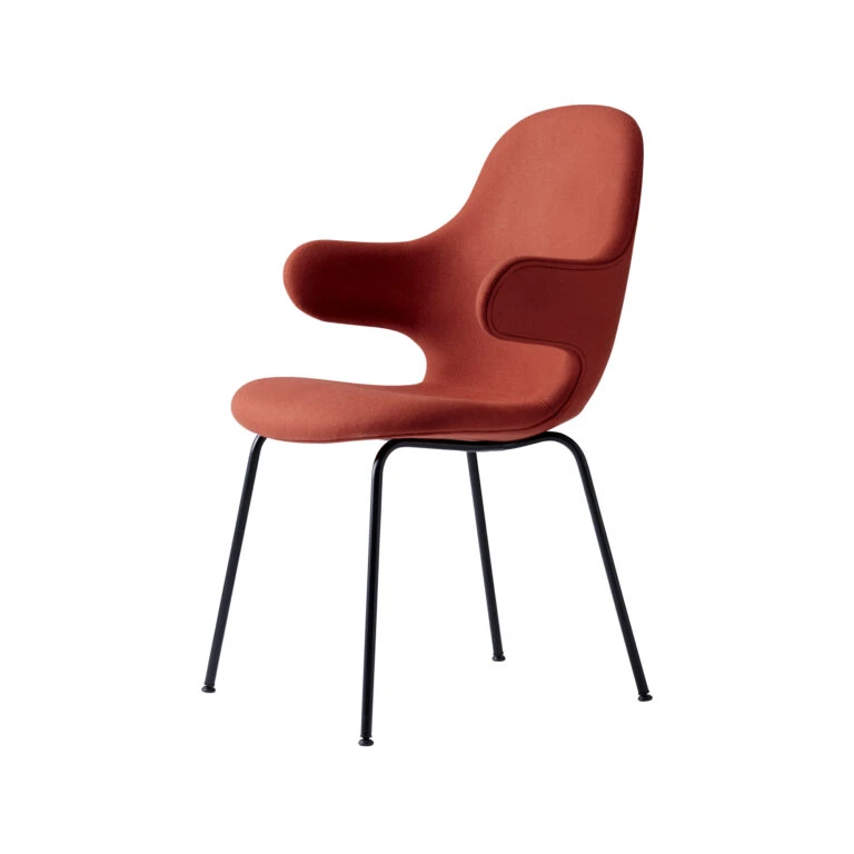 Voorkant -Muuto Verkoopwinkel Catch Chair JH15 divina warm black cdabb25bc5 768x768 1